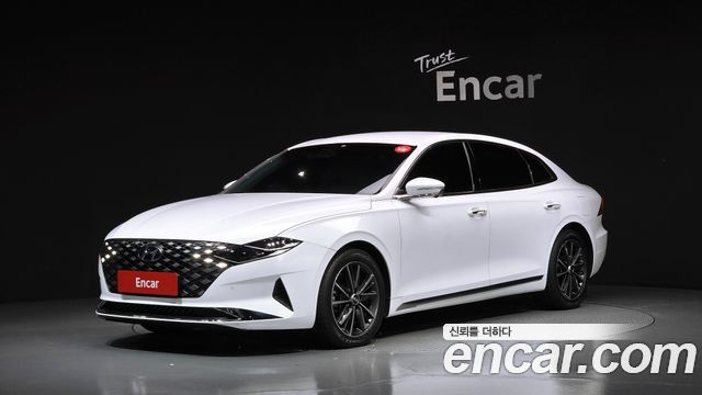 Hyundai Grandeur (IG) 2.5 Le Blanc 2023 — фото 1