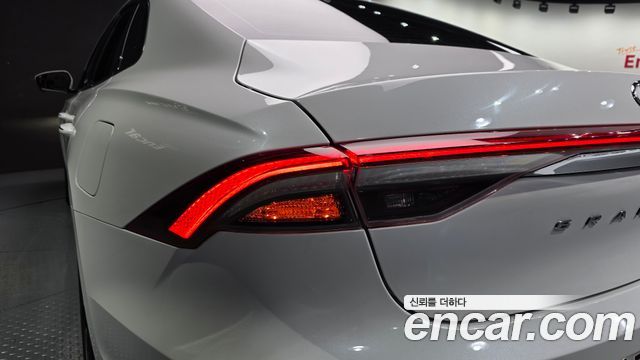 Hyundai Grandeur (IG) 2.5 Le Blanc 2023 — фото 23