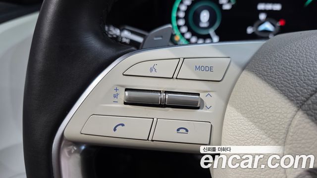 Hyundai Grandeur (IG) 2.5 Le Blanc 2023 — фото 28