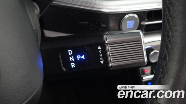 Hyundai Grandeur (GN7) 3.5 LPG 2WD Exclusive 2023 — фото 9