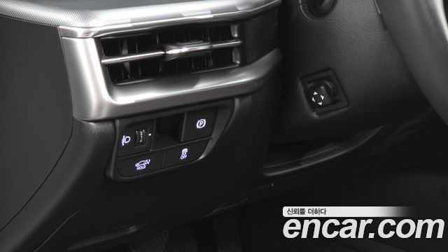 Hyundai Grandeur (GN7) 3.5 LPG 2WD Exclusive 2023 — фото 19