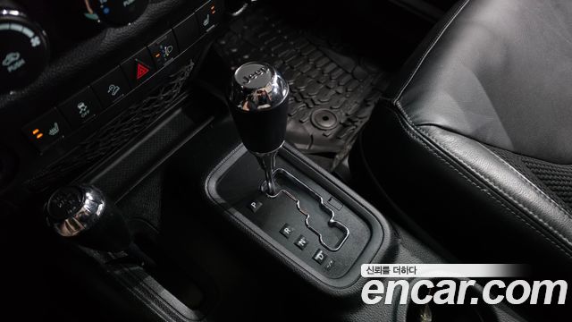Jeep Wrangler (JK) 3.6 Winter Edition 2017 — фото 9