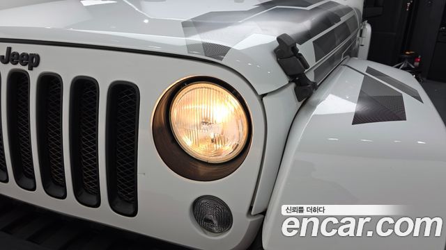 Jeep Wrangler (JK) 3.6 Winter Edition 2017 — фото 28