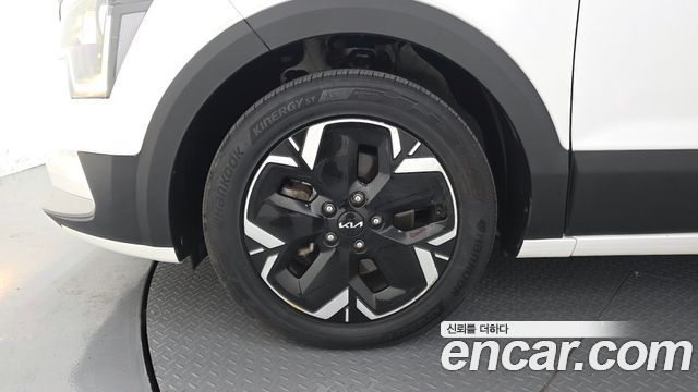 Kia Niro EV Air 2023 — фото 5