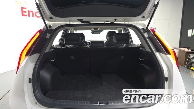 Kia Niro EV Air 2023 — фото 20