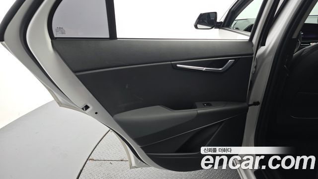 Kia Niro EV Air 2023 — фото 25