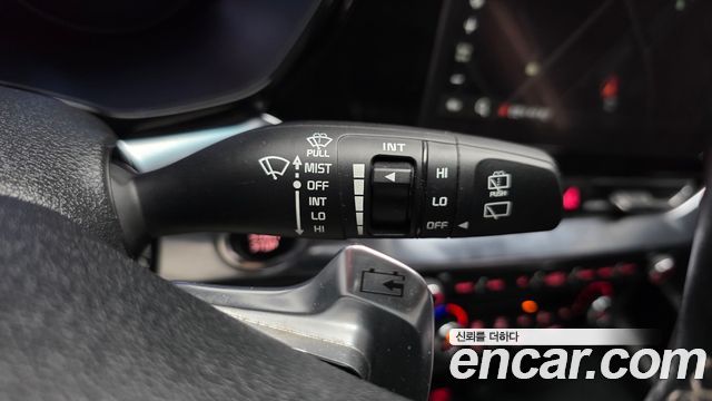 Kia Niro Plus Air 2023 — фото 31