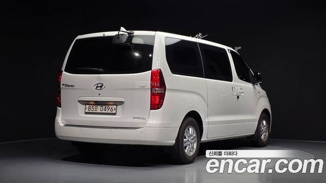 Hyundai Grand Starex Van 3-Seater Smart 2021 — фото 2