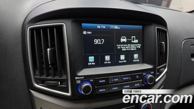 Hyundai Grand Starex Van 3-Seater Smart 2021 — фото 18