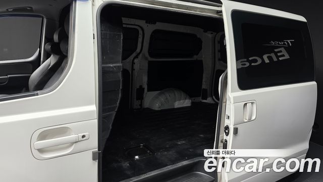 Hyundai Grand Starex Van 3-Seater Smart 2021 — фото 32