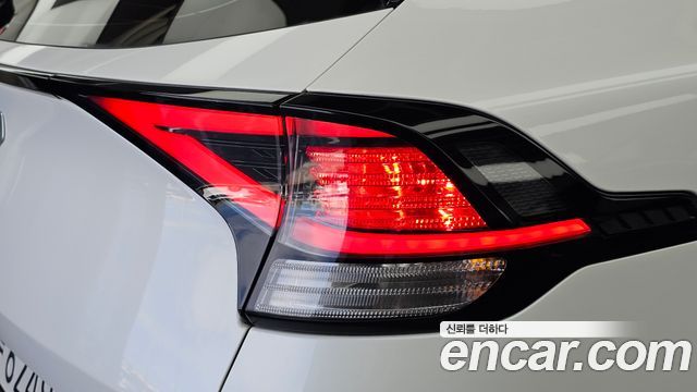 Kia Sportage (V) Diesel 2.0 2WD Nobleless 2023 — фото 23