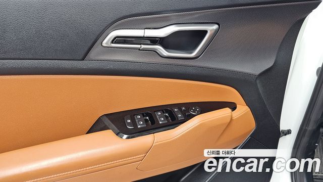 Kia Sportage (V) Diesel 2.0 2WD Nobleless 2023 — фото 30