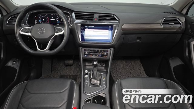 Volkswagen Tiguan Allspace 2.0 TSI Prestige 2023 — фото 7
