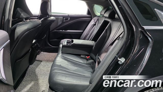 Kia K8 2.5 Gasoline 2WD Noblesse 2022 — фото 11