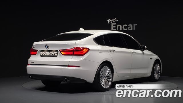 BMW 5 Series GT (F07) GT xDrive 2015 — фото 2
