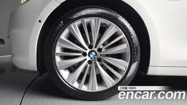 BMW 5 Series GT (F07) GT xDrive 2015 — фото 5