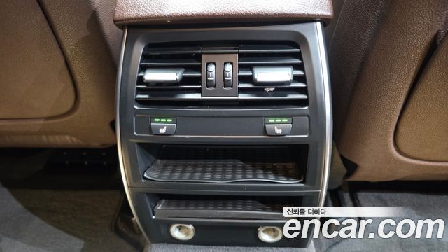 BMW 5 Series GT (F07) GT xDrive 2015 — фото 19