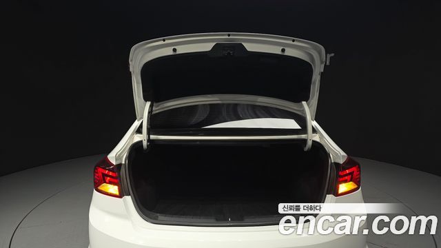 Hyundai Avante (AD) 1.6 Style 2019 — фото 29