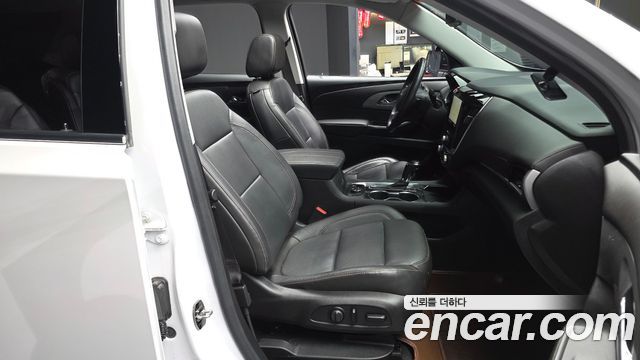 Chevrolet Traverse 3.6 AWD LT Leather Premium 2020 — фото 11