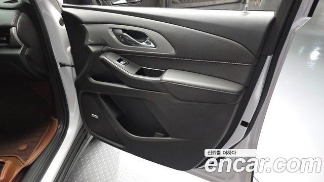 Chevrolet Traverse 3.6 AWD LT Leather Premium 2020 — фото 24