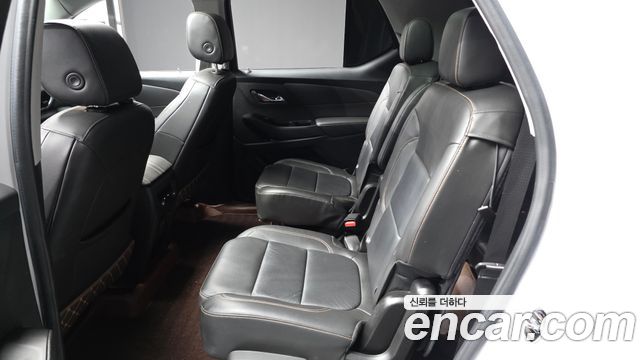 Chevrolet Traverse 3.6 AWD LT Leather Premium 2020 — фото 26