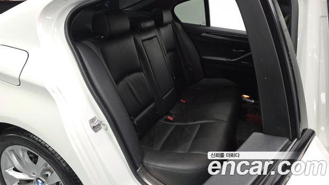 BMW 5 Series (F10) 520d M Aero Dynamic 2016 — фото 12