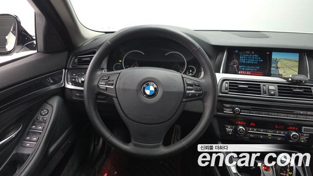 BMW 5 Series (F10) 520d M Aero Dynamic 2016 — фото 14