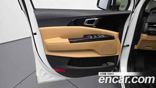 Kia Carnival (IV) Gasoline 9-Seater Prestige 2023 — фото 25