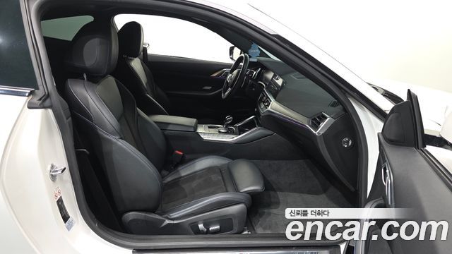 BMW 4 Series (G22) 420i M Sport Coupe 2021 — фото 11
