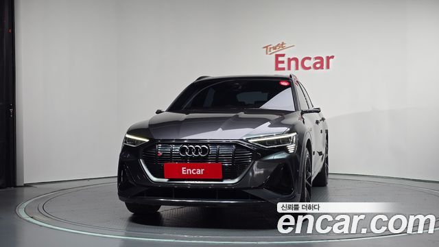 Audi e-tron 55 Quattro Sportback 2022 — фото 3