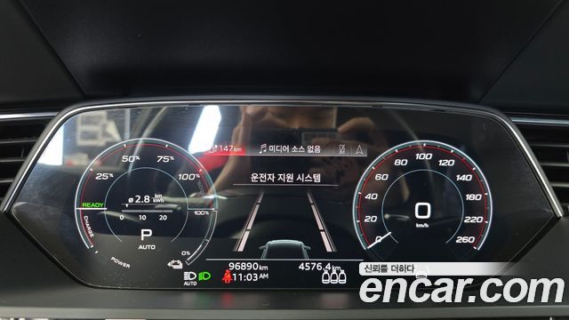 Audi e-tron 55 Quattro Sportback 2022 — фото 8
