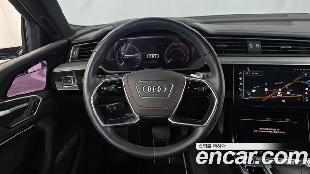 Audi e-tron 55 Quattro Sportback 2022 — фото 13