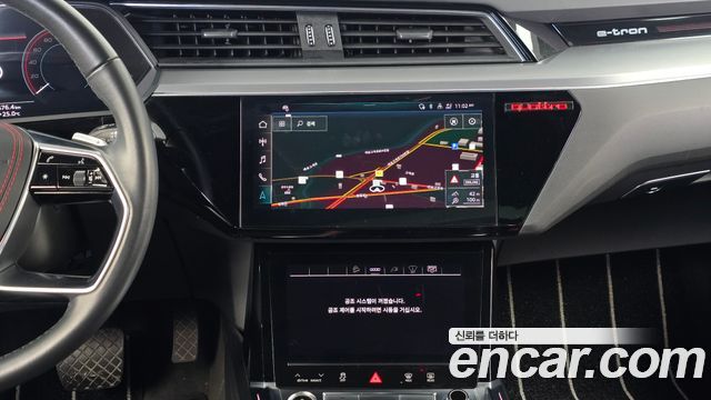 Audi e-tron 55 Quattro Sportback 2022 — фото 14