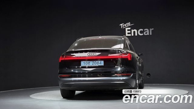 Audi e-tron 50 Quattro Sportback 2021 — фото 4