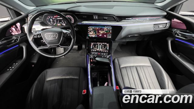 Audi e-tron 50 Quattro Sportback 2021 — фото 7