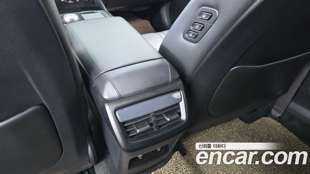 Kia K8 2.5 Gasoline 2WD Noblesse 2025 — фото 31