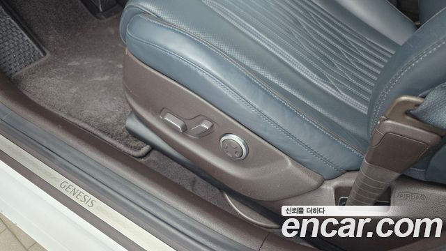 Genesis G80 (RG3) Gasoline 3.5 Turbo AWD 2021 — фото 16