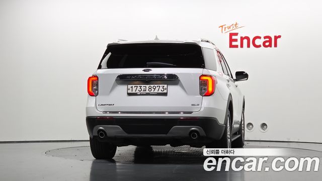 Ford Explorer (VI) 2.3 LimIted 4WD 2020 — фото 4