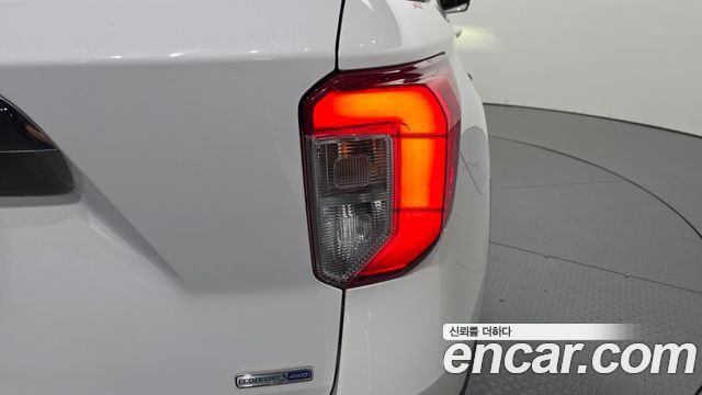 Ford Explorer (VI) 2.3 LimIted 4WD 2020 — фото 23