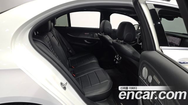Mercedes-Benz E-Class (W213) E350 4MATIC AMG Line 2021 — фото 12