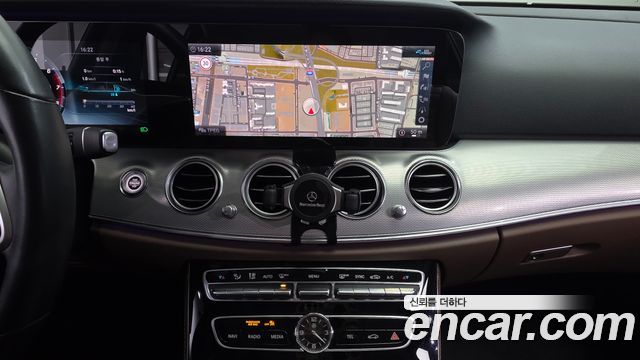 Mercedes-Benz E-Class (W213) E300 4MATIC AMG Line 2020 — фото 15