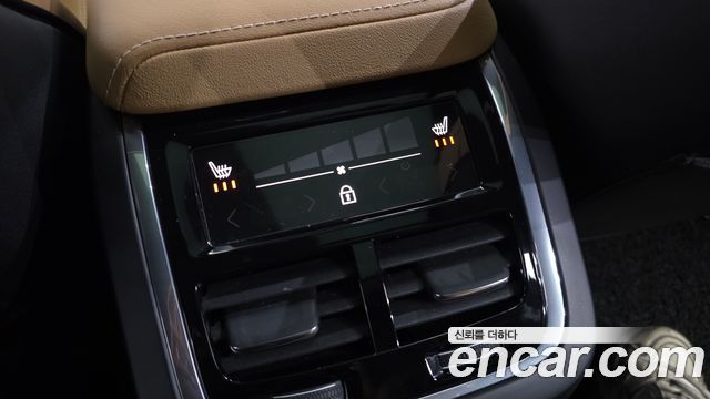 Volvo V60 Cross Country (II) B5 Pro AWD 2022 — фото 17