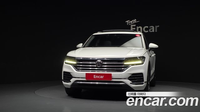 Volkswagen Touareg (III) 3.0 TDI Prestige 2020 — фото 3