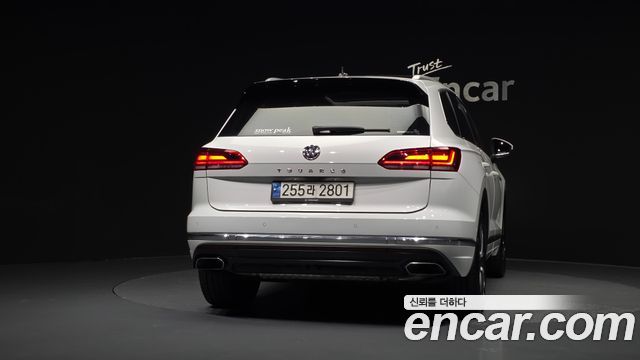 Volkswagen Touareg (III) 3.0 TDI Prestige 2020 — фото 4