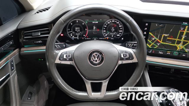 Volkswagen Touareg (III) 3.0 TDI Prestige 2020 — фото 13