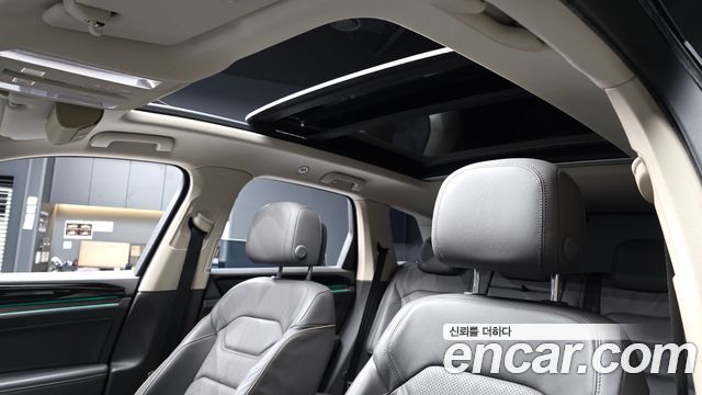 Volkswagen Touareg (III) 3.0 TDI Prestige 2020 — фото 18