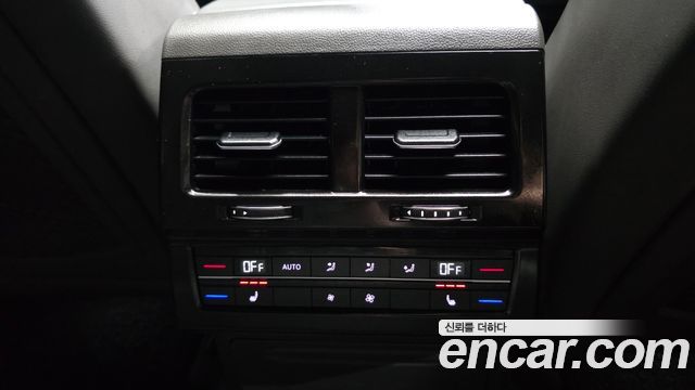 Volkswagen Touareg (III) 3.0 TDI Prestige 2020 — фото 19