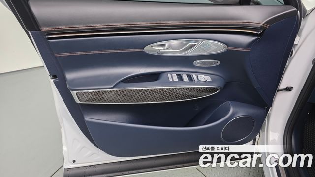 Genesis GV70 2.5T Gasoline AWD 2025 — фото 30