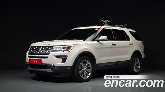 Ford Explorer 2.3 Limited 4WD 5th
