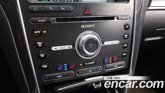 Ford Explorer 2.3 Limited 4WD 5th 2018 — фото 17